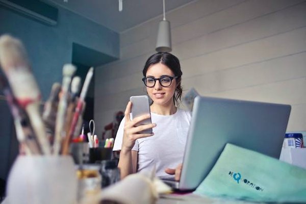 Comment reprendre contact avec son ex ? Conseils pratiques pour un retour réussi